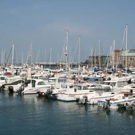 מלון Cit'hotel Beausejour