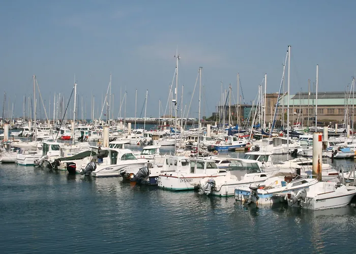 Отель Cit'hotel Beausejour